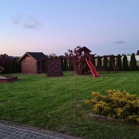 Letniskowe Poranek Lodge